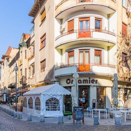 New Studio Carturesti - City Center Bucureşti Ngoại thất bức ảnh