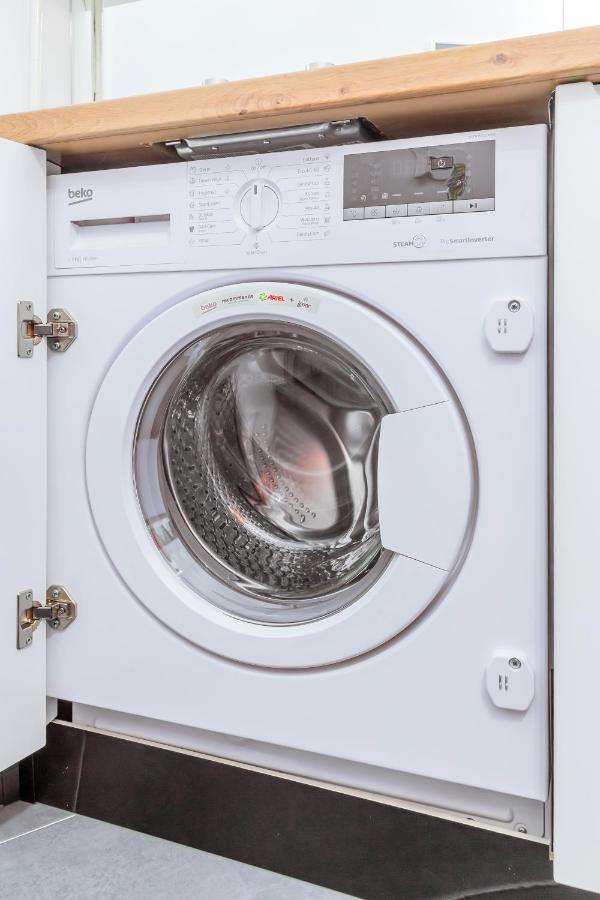 New Studio Carturesti - City Center Bucureşti Ngoại thất bức ảnh