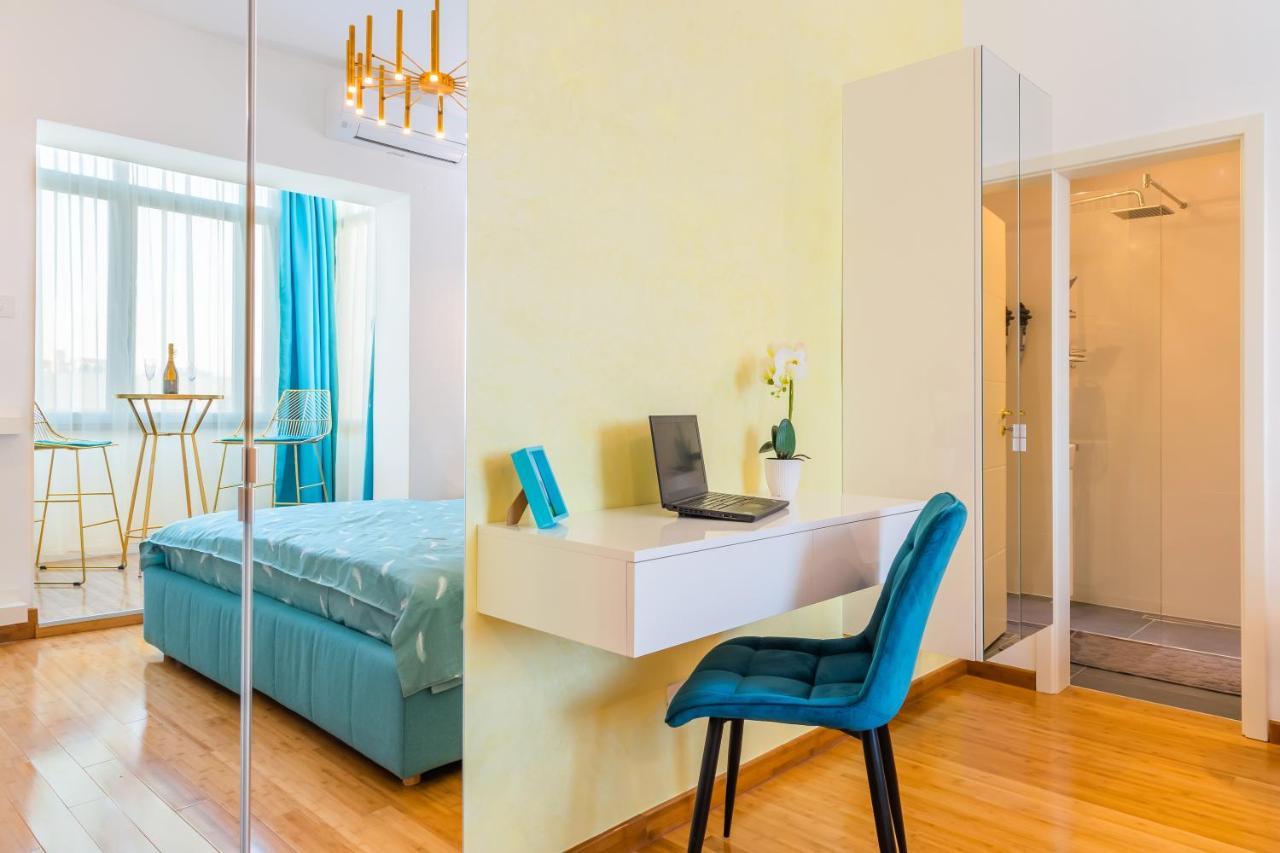 New Studio Carturesti - City Center Bucureşti Ngoại thất bức ảnh
