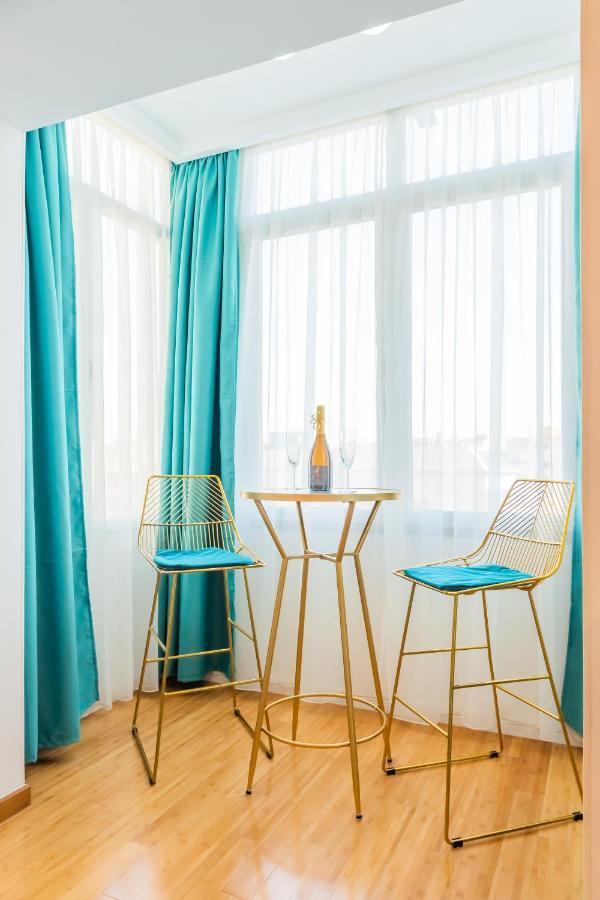 New Studio Carturesti - City Center Bucureşti Ngoại thất bức ảnh
